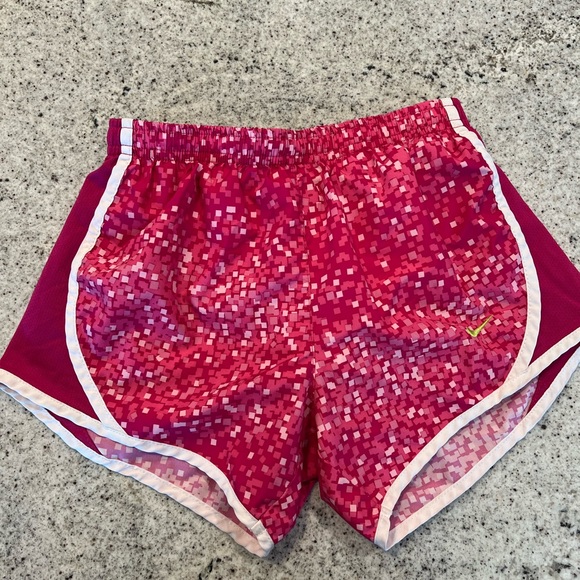 Nike Other - Nike Dri Fit Girls Youth Medium